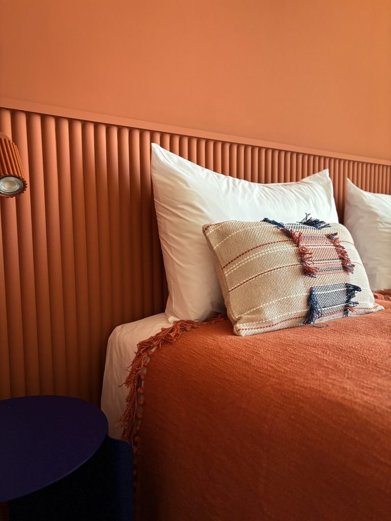 Ca la Mar Jávea, design holiday apartment close to the beach and old town, southfacing balcon with private parking, pool and wellness